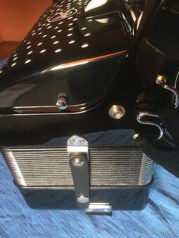 Knoflíkový akordeon Hohner Nova II 48, C systém - 7