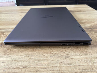HP ENVY x360 15-ew0900nc Nightfall Black OLED Celokovový - 7