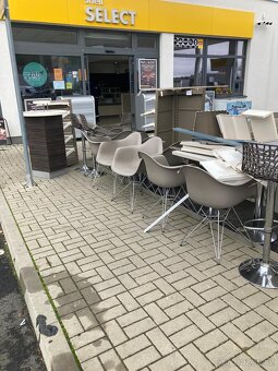 Regály + drobný nábytek z rekonstrukce čerpací stanice - 7