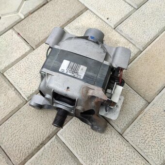 Motor pračky - Zánovní uhlíky - MCA 45/64-148/WHE12 - 7