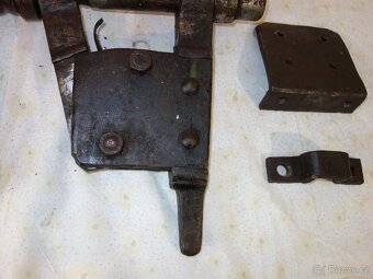 Veliký kovářský svěrák, svěrka - 7