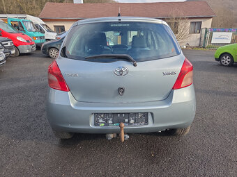 Toyota Yaris 1.3i (64 kW) - 7