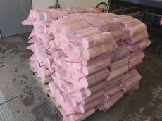 SLEVA.Bukové dřevo na uzení,do krbu i kamen.Rozměr 25cm. - 7
