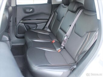 Jeep Compass 2,0 MJt 4WD A/T Limited ČR 1.maj M-Jet 4WD 9A/ - 7