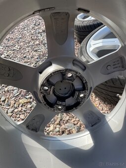 Originální sada disků Peugeot 4x108 R18 - 7