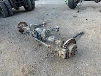 Patrol Y61 nápravy, motor 2.8, převodovka, díly - 7