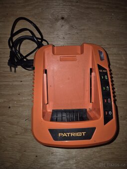 Patriot - nabíjecí stanice QC 40V a baterie BT20
40V
- 7