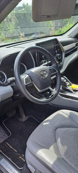 Prodám Toyota Higlander Prestige 2,5 Hybrid 248 k - 7