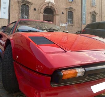 Krásné Ferrari 308 GTSI z roku 1981 - 7