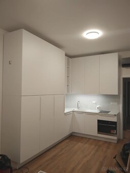 Montér nábytku - 7