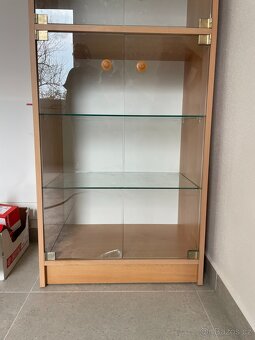 Obývací / jídelní stěna, vitrína - 7