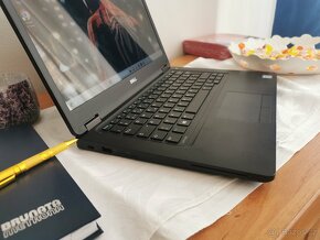 Krasny Ultrabook Dell Latitude E5480 FullHD SSD - 7