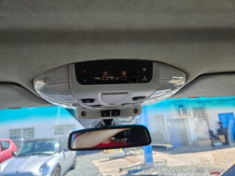 Mercedes-Benz Viano - 7