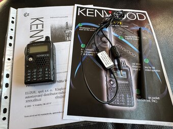 Kenwood TH-F7E – Vynikající stav - 7
