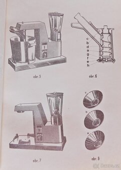 Prodám univerzální kuchyňský stroj M 051 - 7