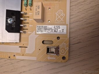 Samsung QE50Q67TA díly - 7