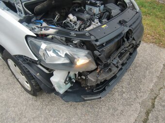 VW CADDY 1,2TSI Roncalli Edition - 7