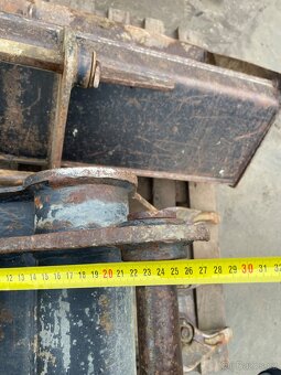 Prodám lopatu JCB 2CX - 7