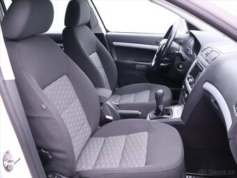 Škoda Octavia 1,6 TDI 4x4 Edition (2011) - 7
