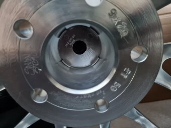 20AC - R20 5x114,3 alu ASTON MARTIN dvourozmer lestene inox - 7