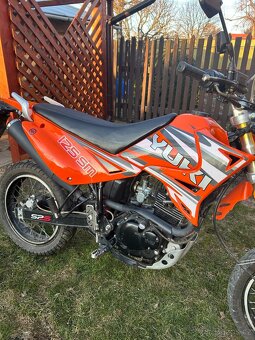 Yuki 125 SM - 7