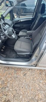 Opel Zafira 1.8i 16V 103kW 7-MÍST SPORT - 7