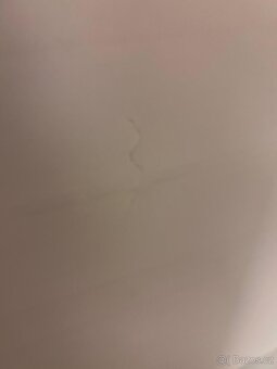 Vitrína na sběratelské předměty - 7