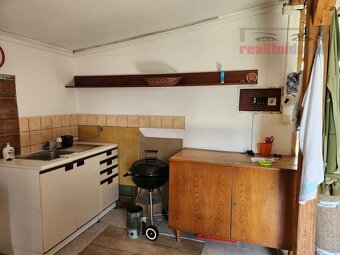 Pronájem oplocené zahrady s chatou, 941 m2, veškeré IS, udír - 7