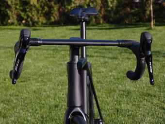 Carbon endurance/cestný kolo 2025, Shimano 105 2x12, M, 8kg - 7