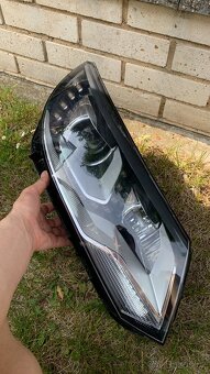 xenon vw tiguan svetlo 10-15 pravy prave adaptiv - 7