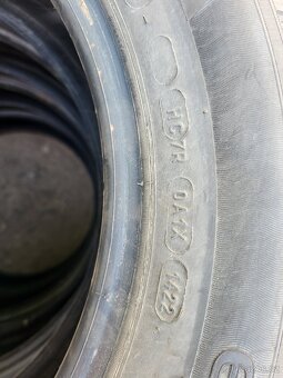 205 60 16" 96H...Michelin - 7