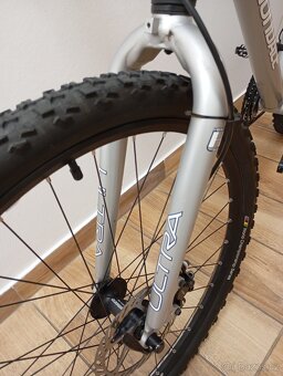 Prodám Cannondale F-4 26" kola - 7