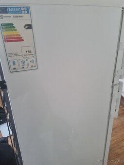 Chladnička Electrolux EJ2302AOW2 - nutný vlastní odvoz - 7