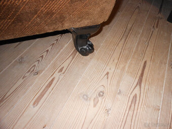 Prodám staré klubové křesla - 7