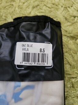 BU1 ONE BLUE HYLA 8,5 - 7