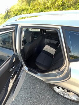 Kia Cee’d 1.4i 80 kW (2009) – benzín - 7