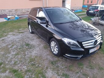 Mercedes Benz B180 - 7