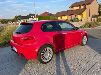 Alfa Romeo 147 GTA 3.2 V6 24V Busso, Manuál - 7