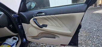 Interiér Alfa Romeo 147 - 7