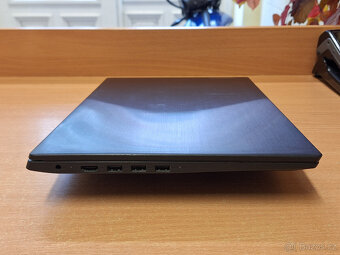 Lenovo Ideapad S145-15AST - 8GB RAM, 2× grafika, 1,5 TB disk - 7