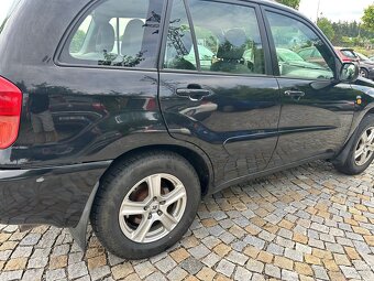 Toyota Rav4 D-4D - 7