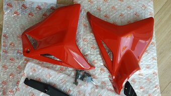 Ducati Monster 937 klín pod motor - 7
