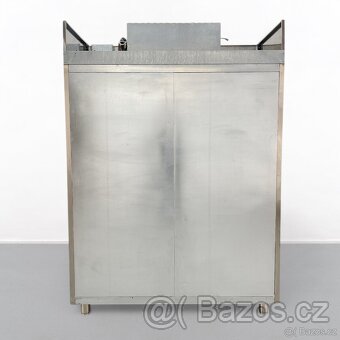 Gastro chladící skříň LTH s rozměry 142 x 80 x 200 cm. - 7