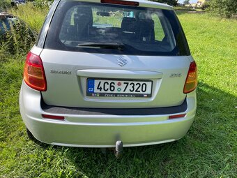 Dveře Suzuki SX4 - 7