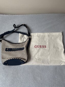 Kabelka Guess menší - 7