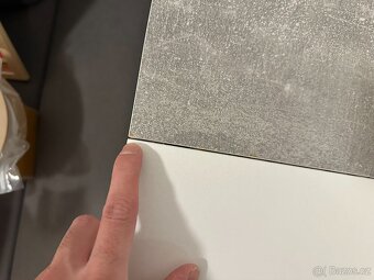 Jídelní stůl se židlemi - 7