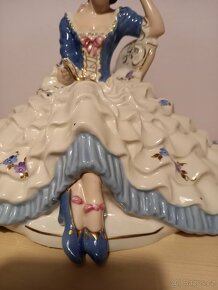 Porcelanova soska royal dux dama s knihou - 7