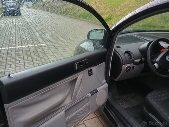 VW New Beetle 1,6 benzín - 7