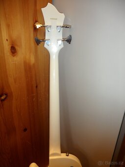 Baskytara Hagstrom Swede bass (white gloss) - 7