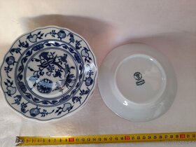 Prodám cibulák jídelní servis pro 6 osob 1.Tř - 7